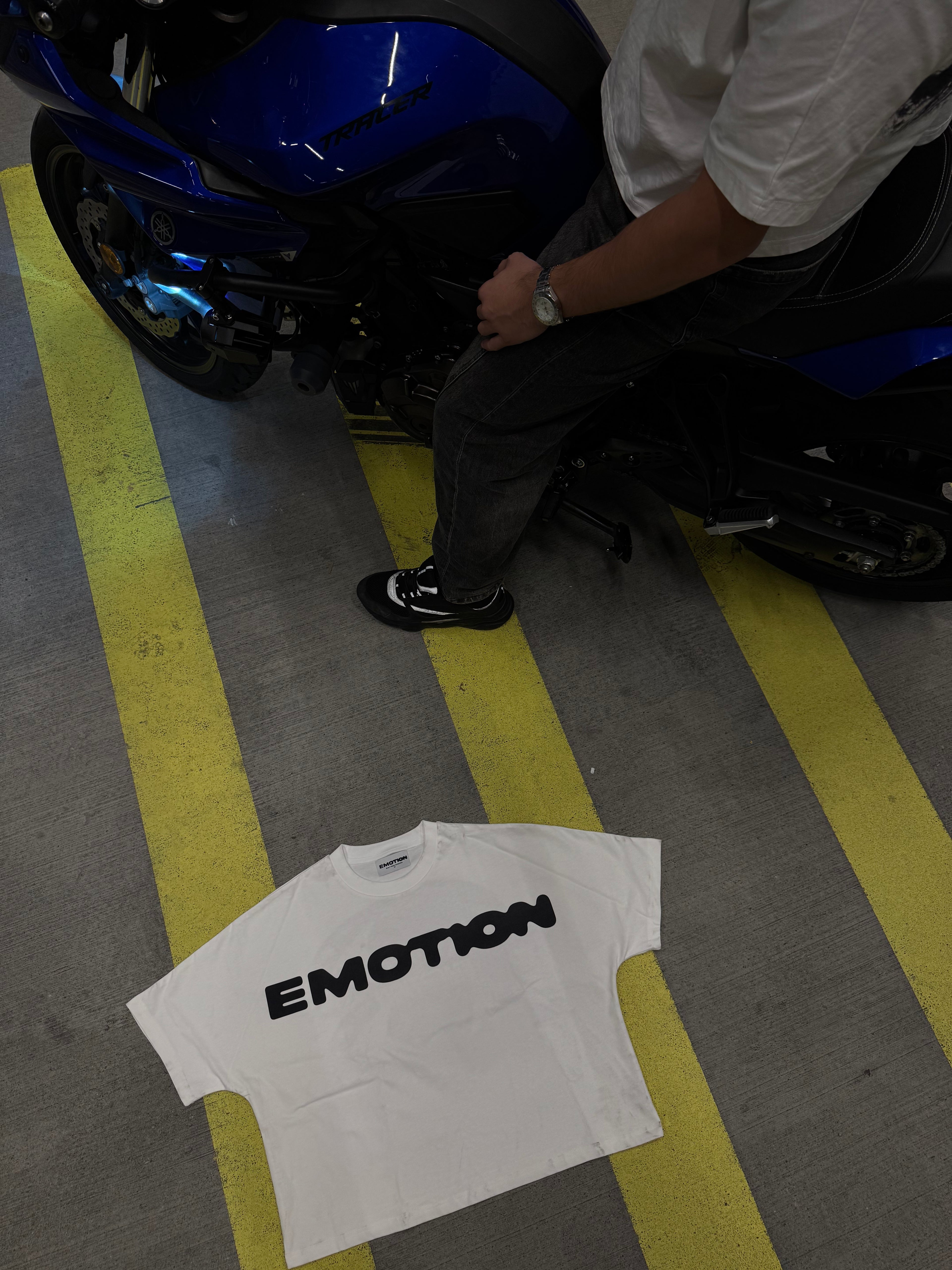 EMOTION 00 - CLARITY VISION